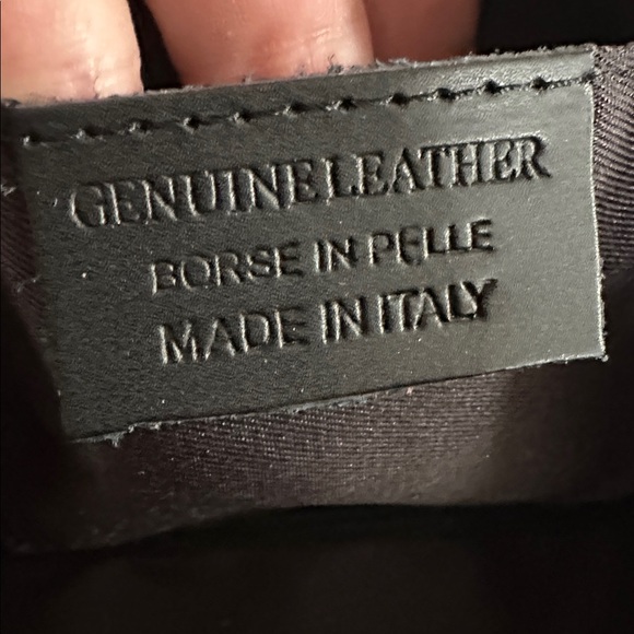 Blue Metallic Leather Crossbody Camers Bag with Matching Tassel • Made in Italy - Picture 5 of 5